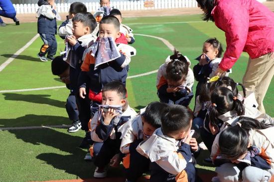 2024.4.1消防安全 携手“童”行——科尔沁区科协开展幼儿园消防安全急救技能知识培训2