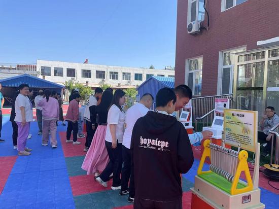 b23f70028dbd4bcf381ae6d05f4dfb6