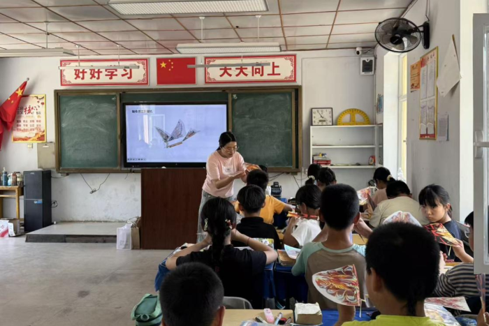通辽科技馆“科学社团”活动走进奈曼旗章古台学区中心校4