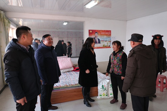 听民生 谋发展.jpg